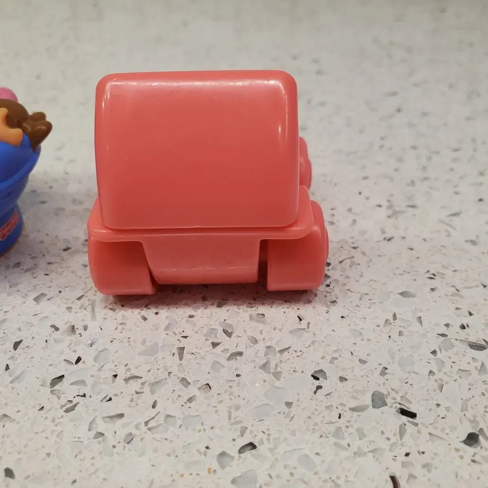 Fisher Price Little People Jewish Hanukkah Baby Girl Teddy Bear Presents RARE